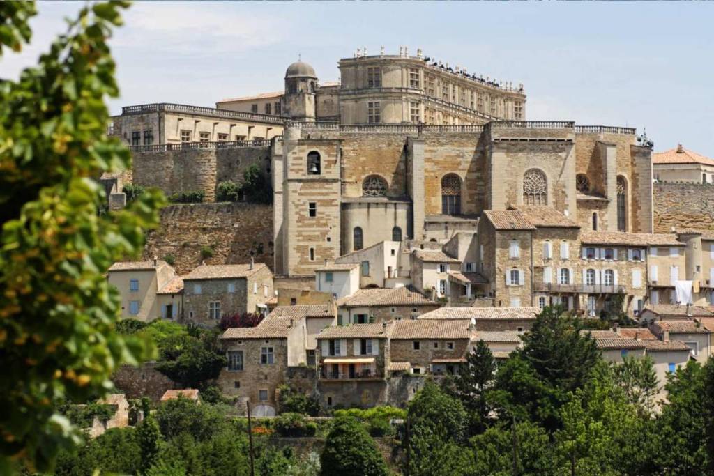 Château du village de Grignan