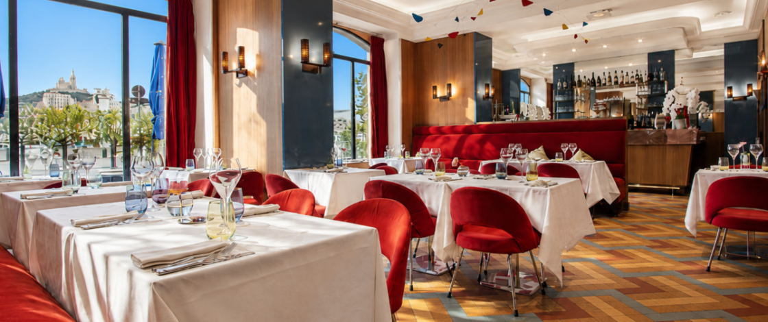 Once a favorite of Simone Signoret and Orson Welles, this Vieux-Port institution takes Marseille on a journey through ’50s nostalgia and Mediterranean flavors!