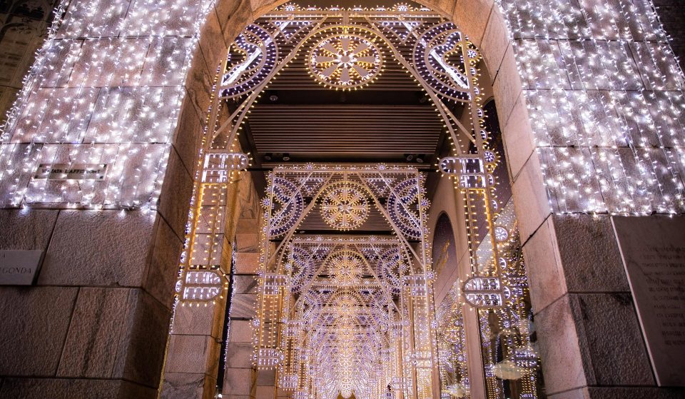 Tornano le luci di Natale, 30 km di luminarie tra centro e periferia