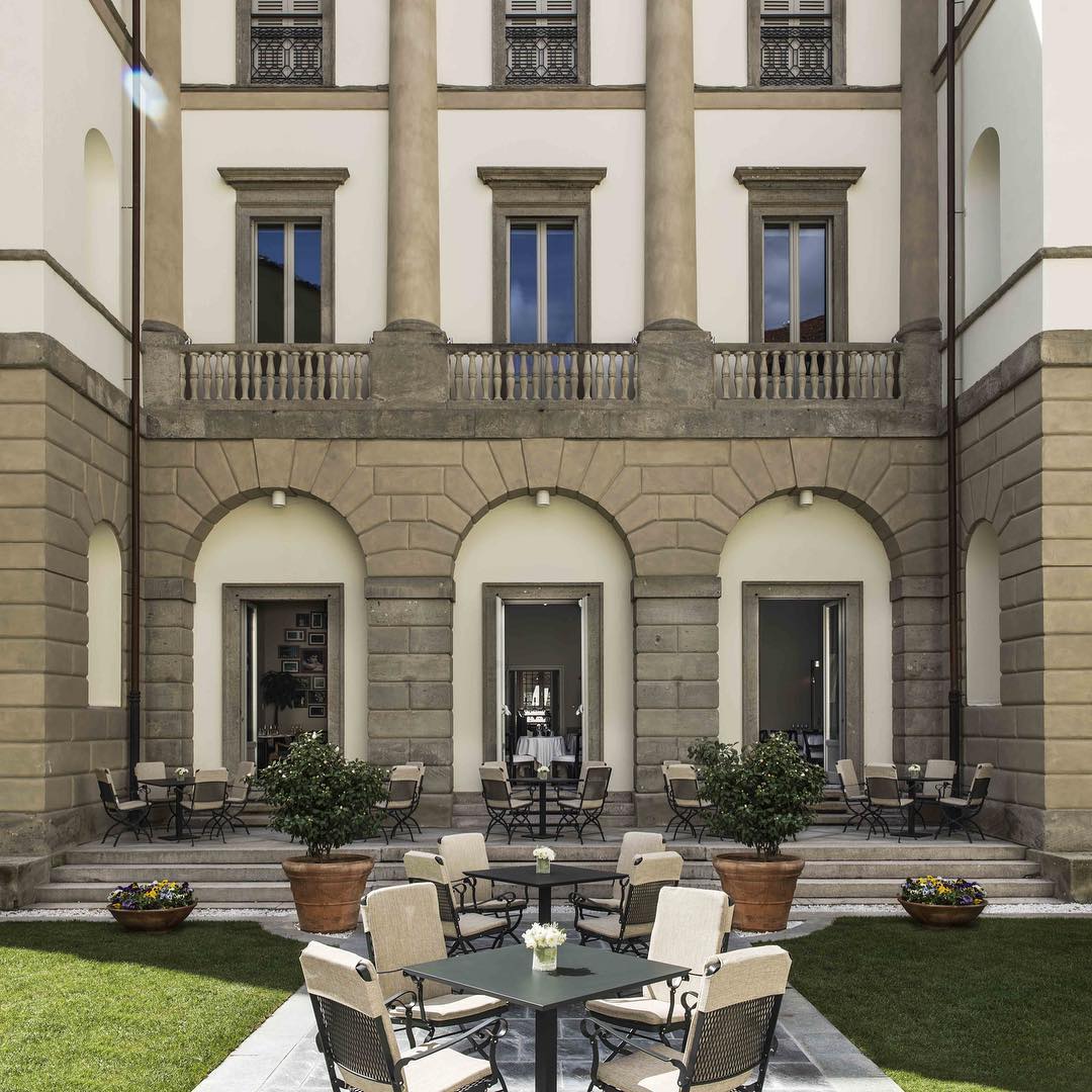 ristorante all'aperto milano