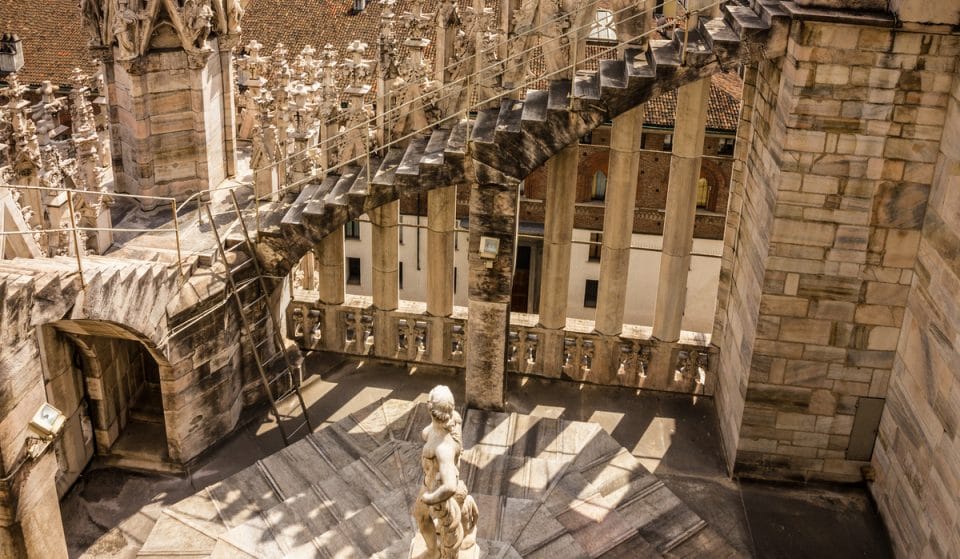 A luglio l’aperitivo nel grazioso cortile interno del Duomo con vino e musica