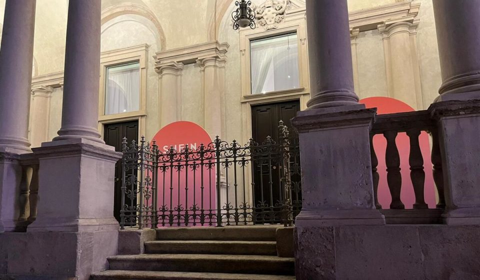 Apre oggi il negozio temporaneo natalizio di Shein a Milano