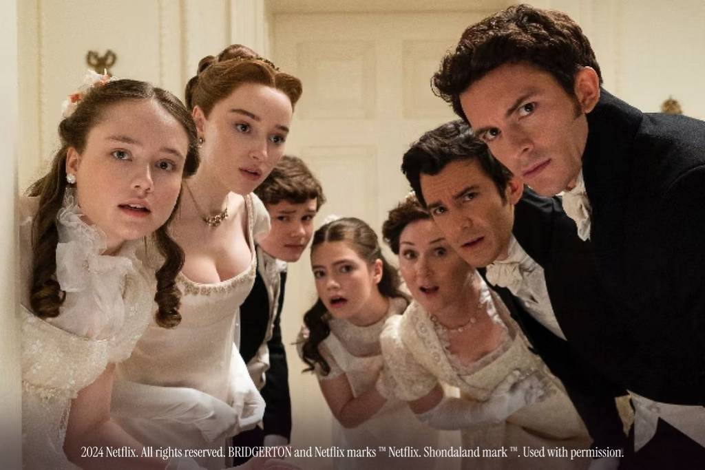 “Truly incredible, a unique experience”: the candlelight concert in Milan that takes you straight to the Bridgerton palace.