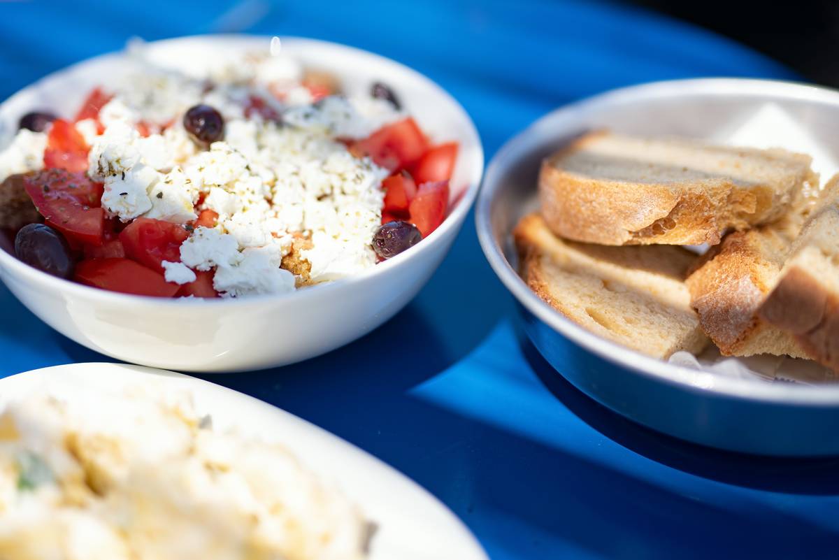 Griechische Restaurants in Mailand: 8 Adressen (auch Geheimtipps), damit du dich immer noch wie im Urlaub fühlst