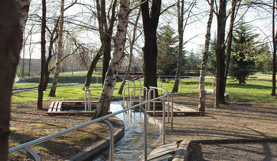 Less than an hour from Milan is a free wellness area in the middle of the woods