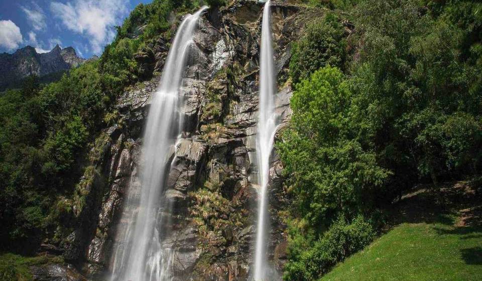 Two hours from Milan: the double-drop Alpine waterfall that hides a subtropical microclimate