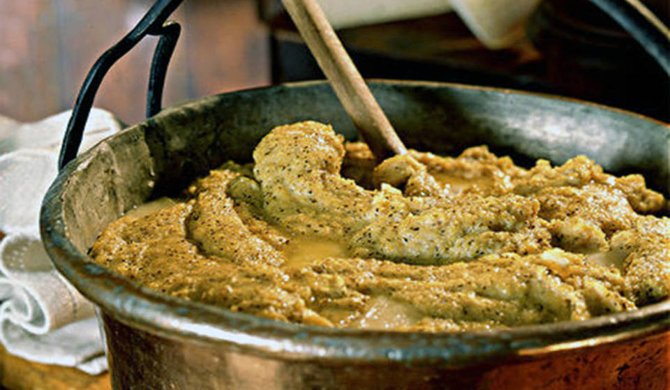 Follaje y polenta: la excursión perfecta a una hora de Milán entre bosques ardientes y un sabroso festival que no debe perderse