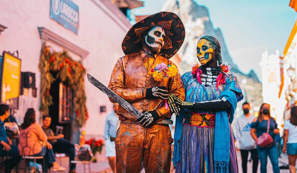 Este domingo se celebra el desfile de Dìa de Muertos en la Plaza de la Catedral: es gratuito, puede participar todo el mundo y también habrá mariachis