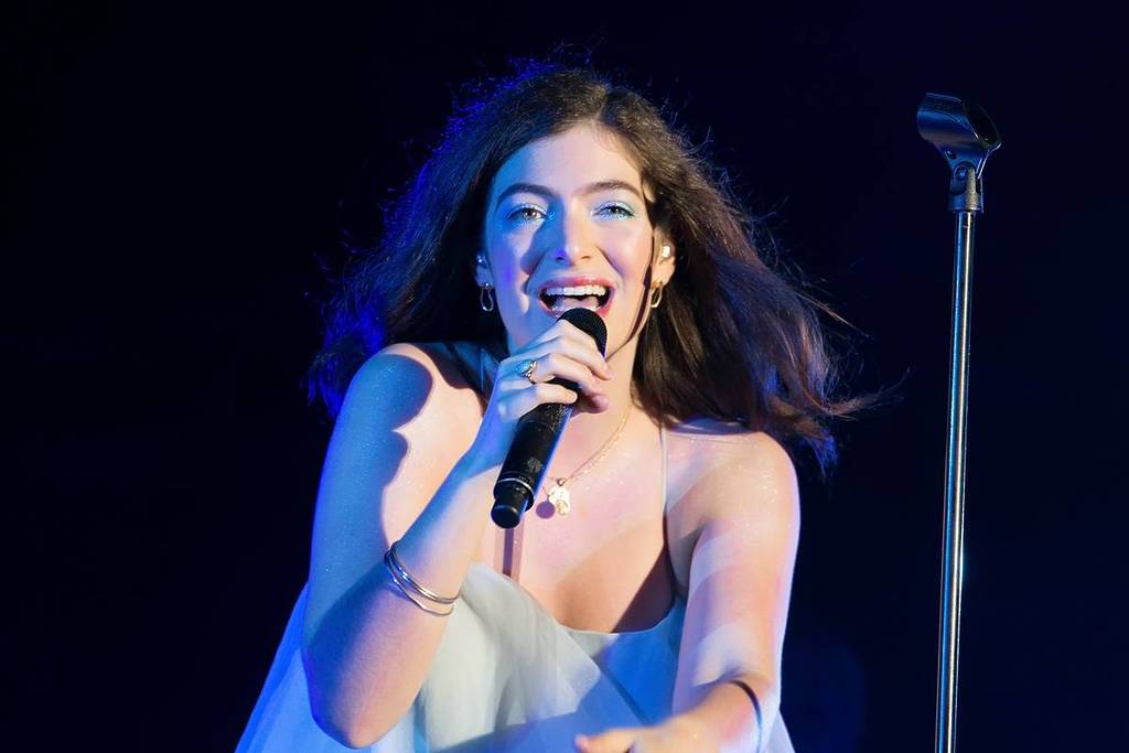 Lorde kündigt neuen Termin in Mailand für 2026 an