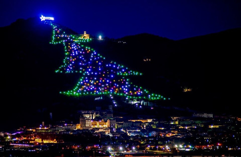 installazioni natalizie più grandi italia