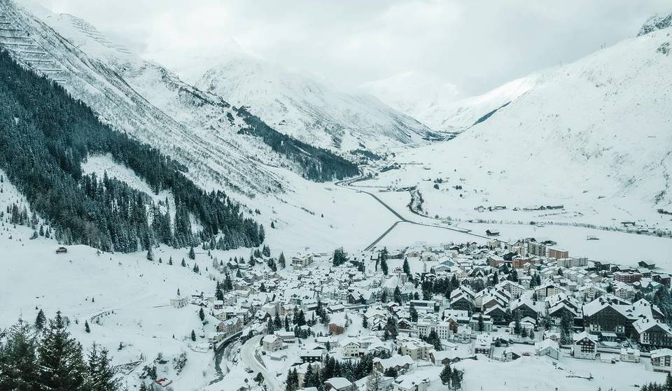 Das nur zwei Stunden von Mailand entfernte Dorf ist das begehrteste Winterziel 2026: Es verfügt über 180 Pistenkilometer und ein japanisches Restaurant mit Michelin-Stern auf 2000 Metern Höhe