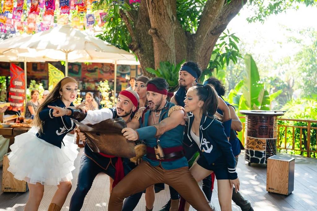 Personas que actúan