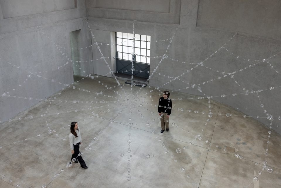 «Over, under and in between», Mona Hatoum