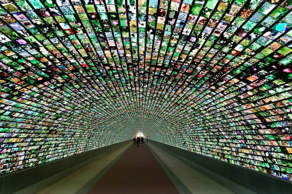 Imágenes digitales proyectadas en el túnel DAG de Gorizia