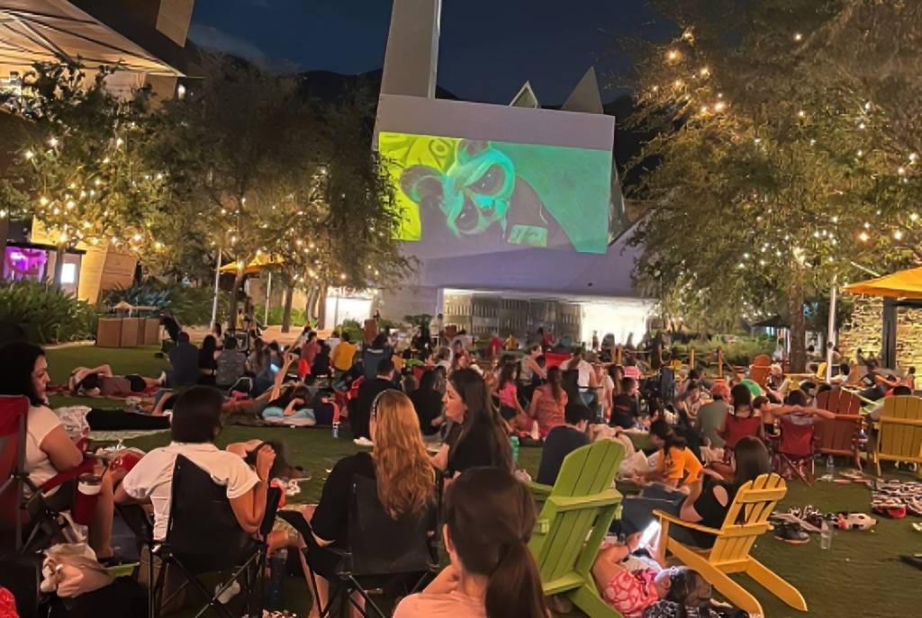 Cine en Pueblo Serena