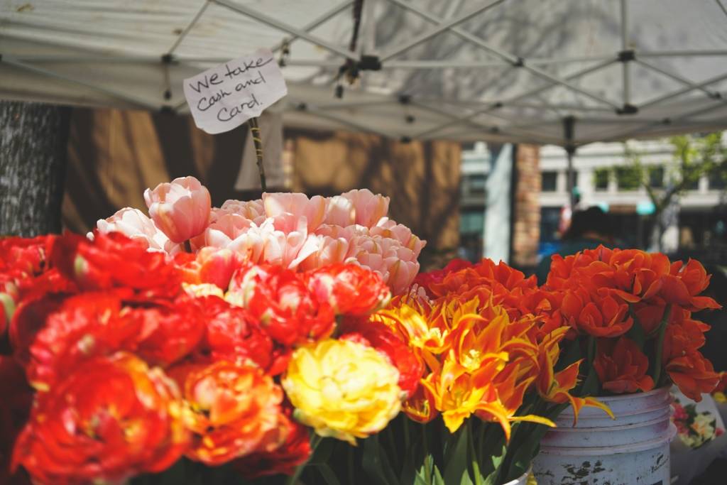Feria de las Flores San Pedro