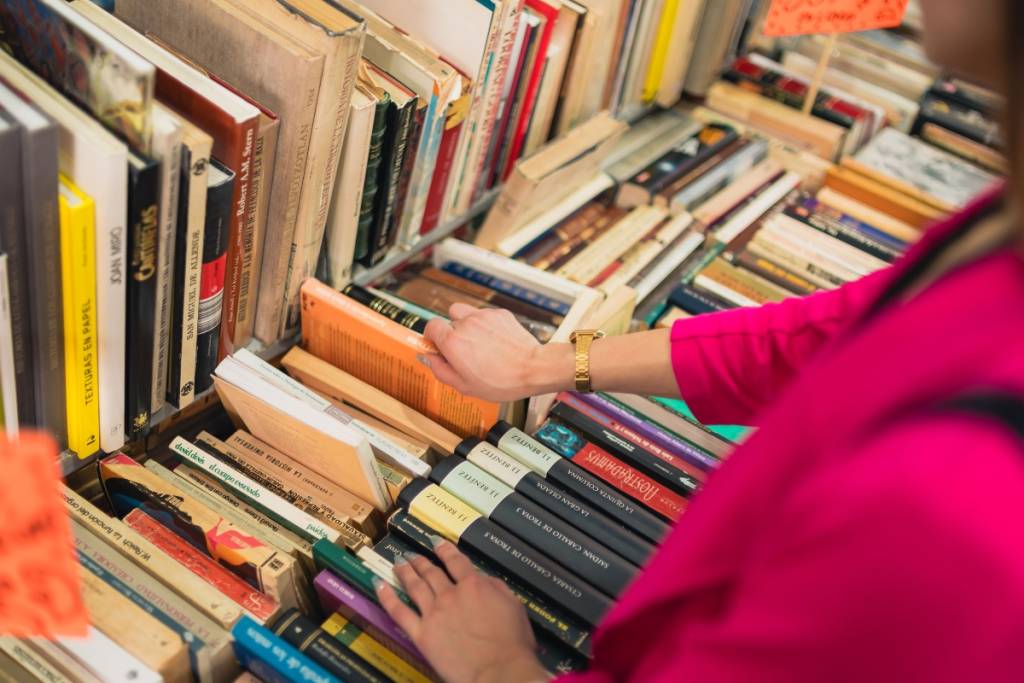 Adopta un libro Monterrey