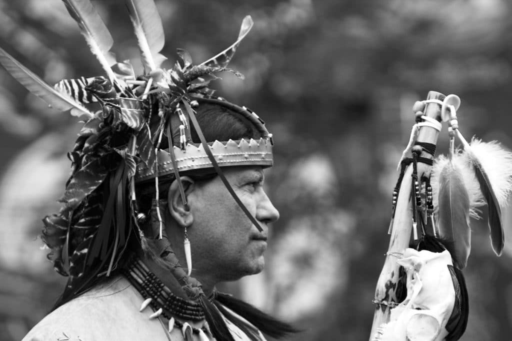 Un guide pour soutenir les communautés autochtones lors de la Fête du Canada (et au-delà)