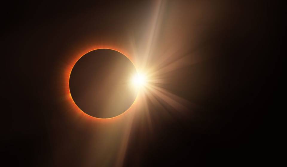 Une eclipse solaire aura lieu le 8 avril prochain à Montréal et voici toutes les infos