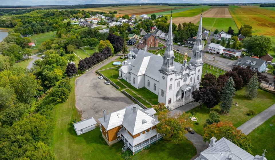 One of Quebec’s most beautiful villages, less than 3 hours’ drive from Montreal