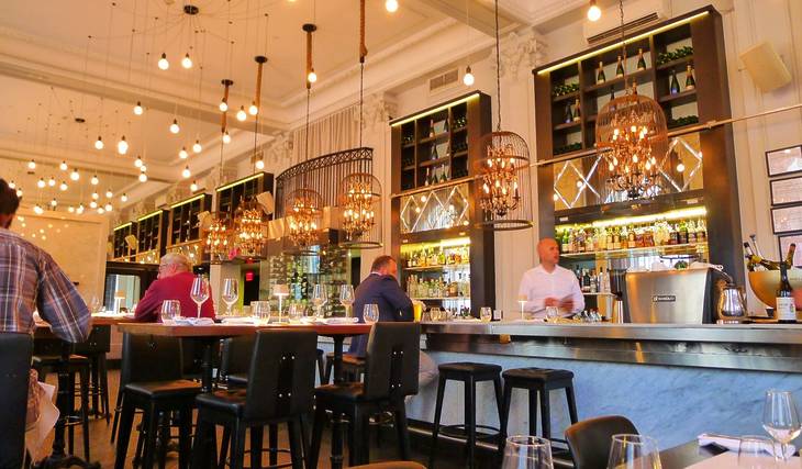 Un petit bout de Paris à Montréal &#8211; et la Brasserie 701 a un nouveau menu ultra-nostalgique