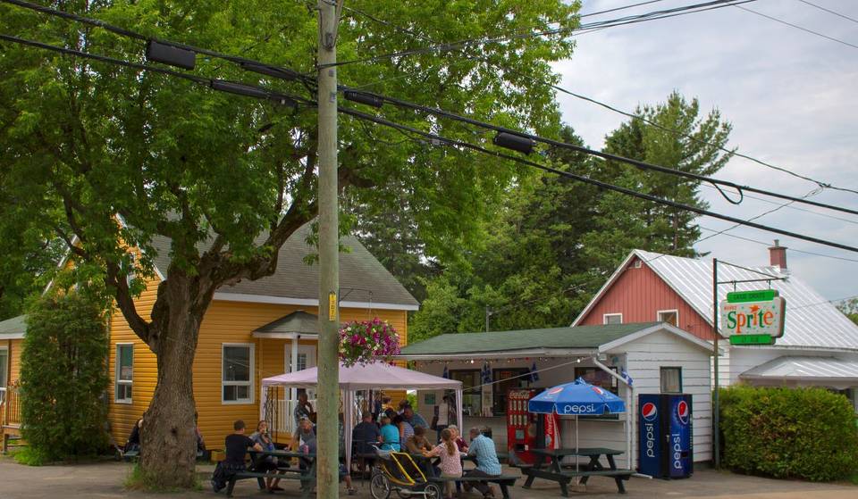 This village, 2 hours from Montreal, is the perfect return to childhood for summer days – and the birthplace of storyteller Fred Pellerin and his elves…