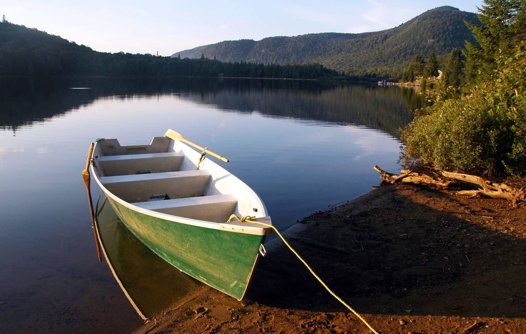 This natural beach is just a short hike from the thousand-year-old waterfalls &#8211; and part of one of Canada&#8217;s oldest parks.