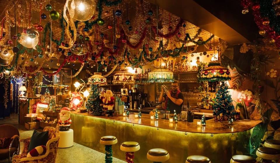 L&rsquo;apéro comme au Pôle Nord à Montréal – un de nos cafés préférés se transforme en Taverne de Noël pour le temps des fêtes