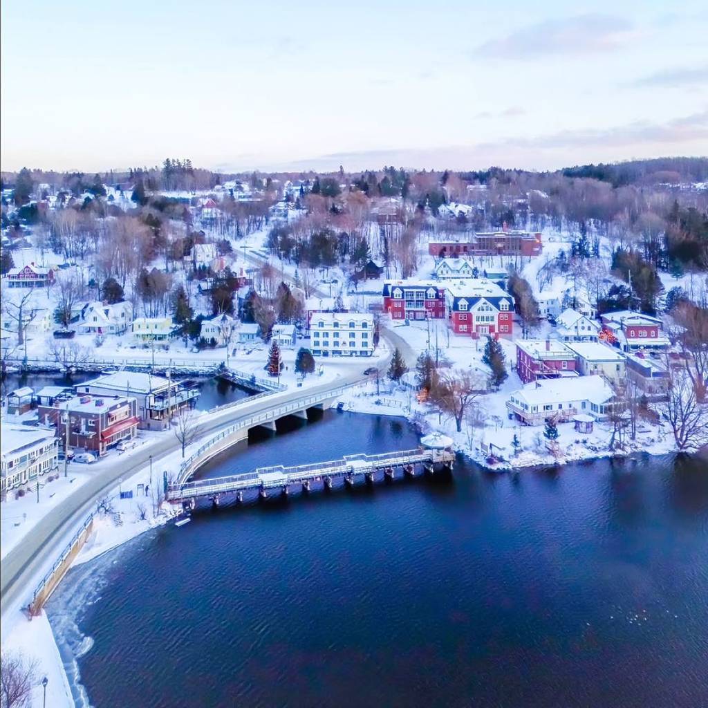 À 1h30 de Montréal – ce village charmant a un marché de Noël fermier en décembre