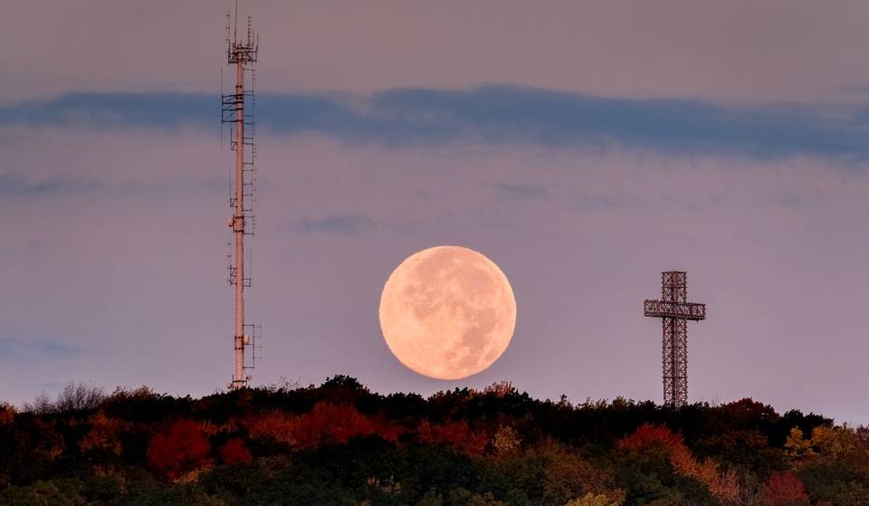 The last full moon of 2025 is this week – and it’s going to be gigantic!