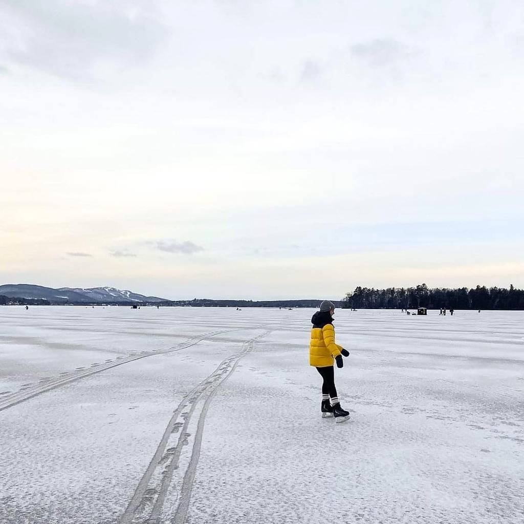Ice Rink Lake Skating on a frozen lake - Quebec's most beautiful natural ice rinks