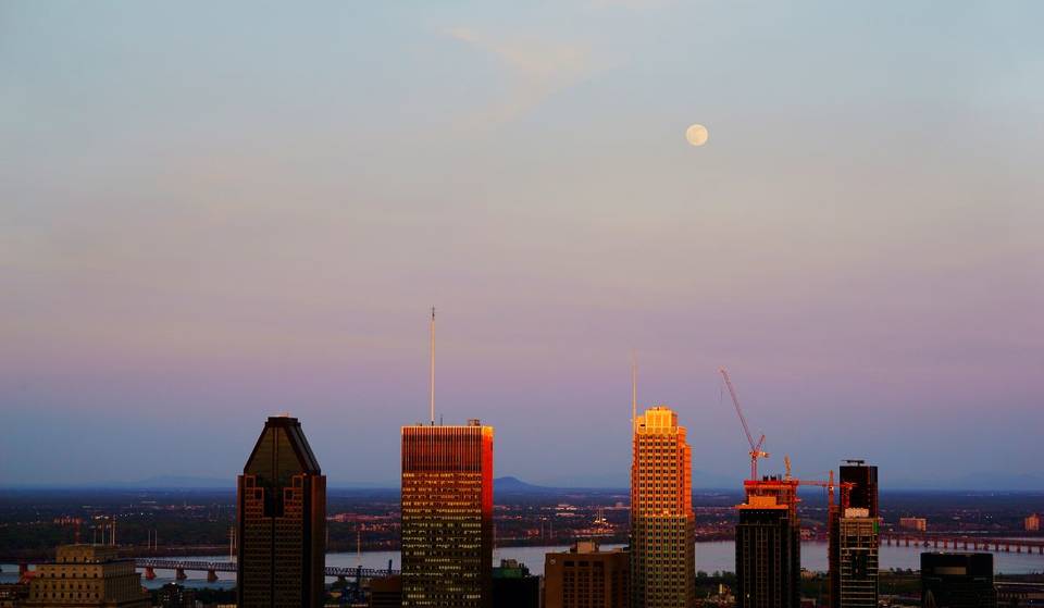Lune des Fraises – la première pleine lune de l&rsquo;été à Montréal