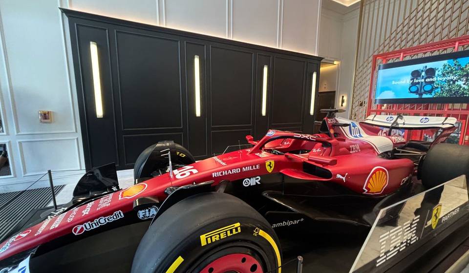 How did the Four Seasons Hotel in Montreal get an F1 car into its lobby?