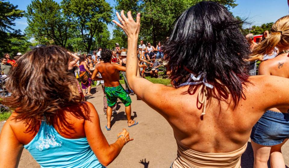 Où aller danser et écouter de la musique gratuitement à Montréal cet été?