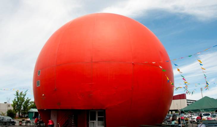 Iconic Montreal—the Orange Julep on Décarie Boulevard, the fast-food restaurant housed in a giant concrete orange, is the most beautiful spot in Montreal to watch the sunset
