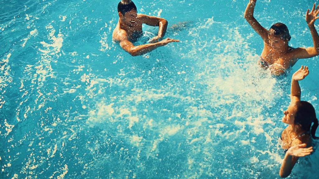 La Piscinette – une toute petite piscine d&rsquo;eau salée gratuite en plein centre-ville de Montréal pour se rafraîchir cet été