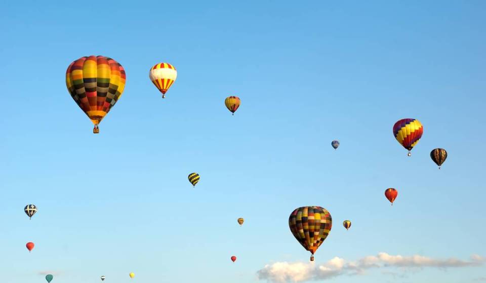 Ce weekend – c&rsquo;est l&rsquo;iconique International de Montgolfières, le festival de ballons et de musique le plus magique de l&rsquo;été