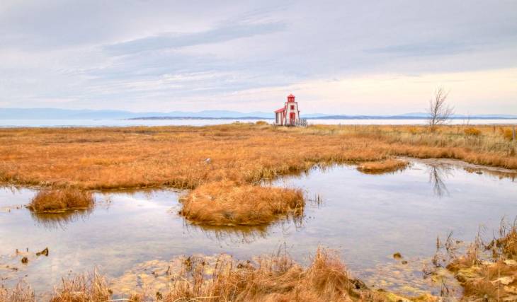 Just 1 hour and 50 minutes from Quebec City—a visit to the expansive, refreshing beaches and Scandinavian-style villages of Kamouraska this fall