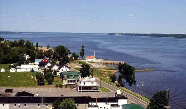 Just 2 hours from downtown Montreal—a charming and slightly mysterious riverside village to visit this fall