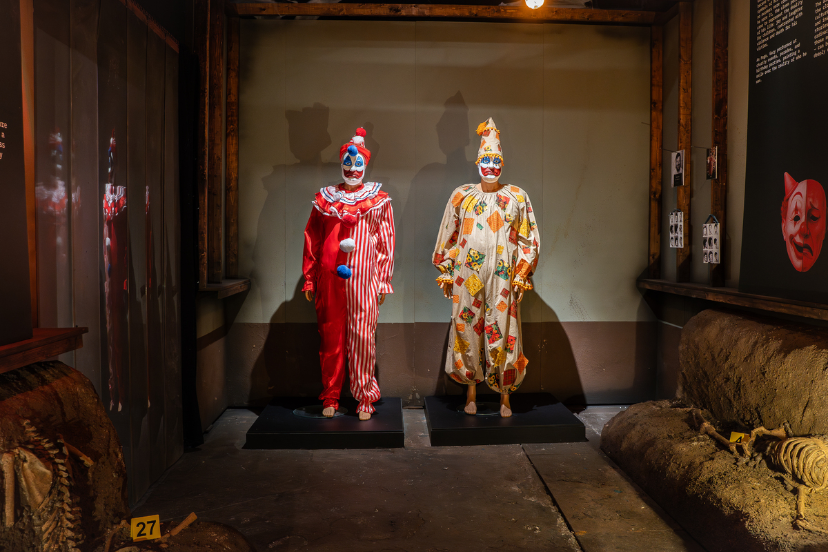 Photos de déguisements de clowns, Dans la tête des tueurs en série: L’expo Immersive Montréal