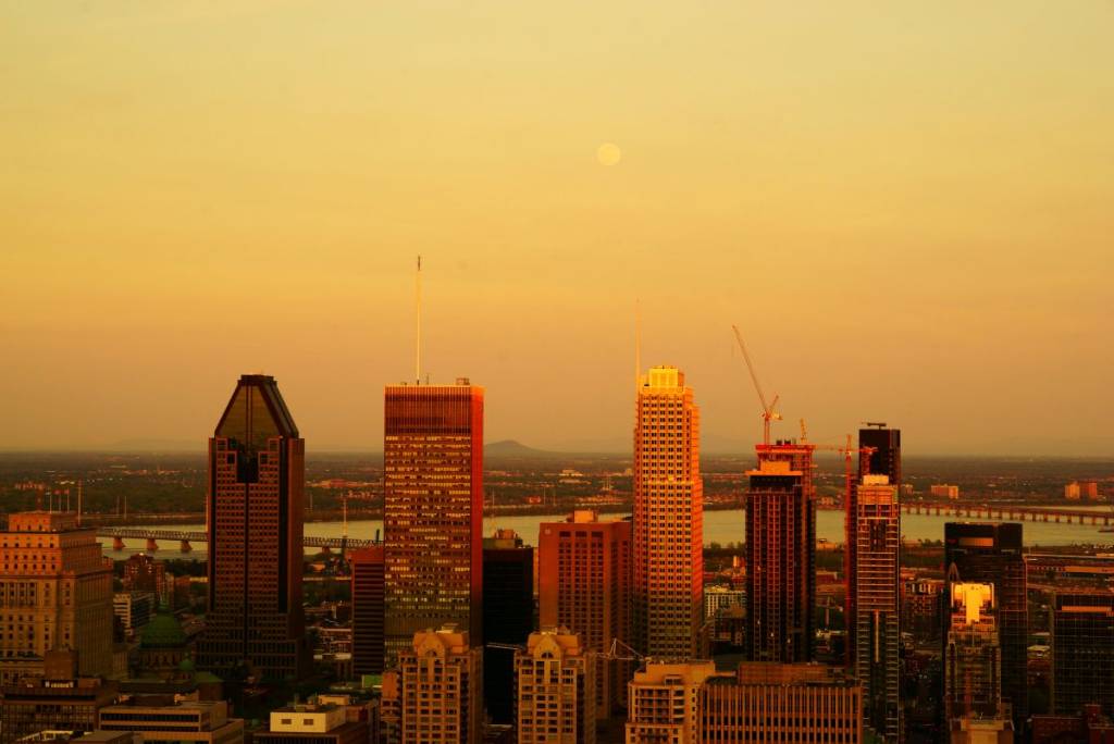 Hunter’s Moon—October’s full moon will be high in the Montreal sky on October 26, 2026