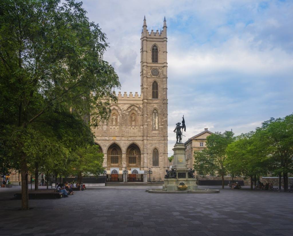 Montreal’s Notre-Dame Basilica has a brand-new facade after 10 years of construction: the city’s most beautiful Neo-Gothic church has gotten a makeover
