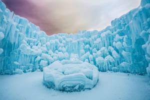 Un château de glace à Montréal: ICE CASTLES s’installe au Parc Jean-Drapeau cet hiver