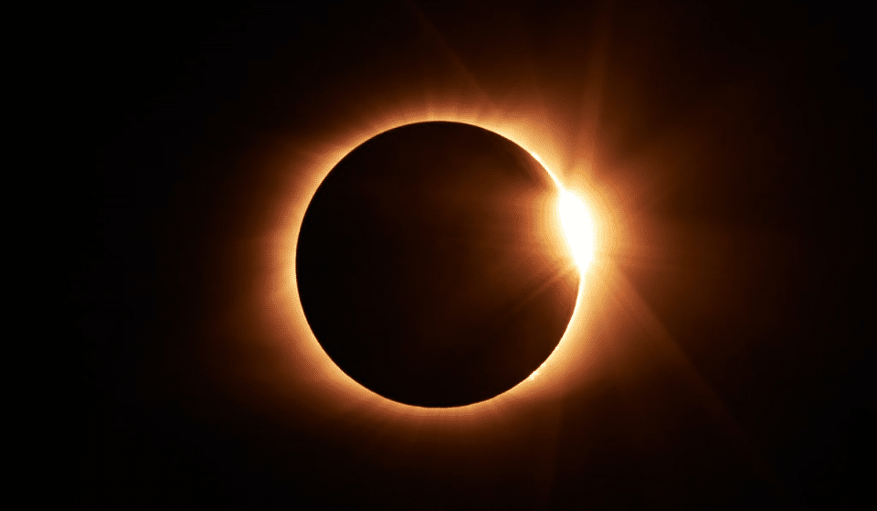 La première Éclipse Solaire de 2021 sera visible en France ce jeudi !