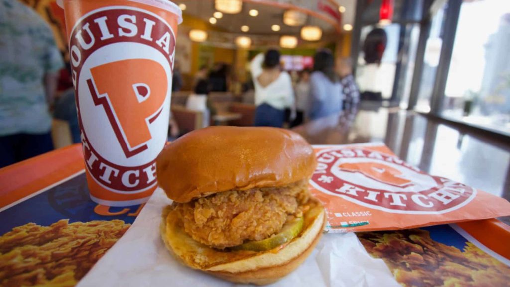 Poulet frit : la chaîne de fast-food Popeyes débarque à Nice en 2023 !