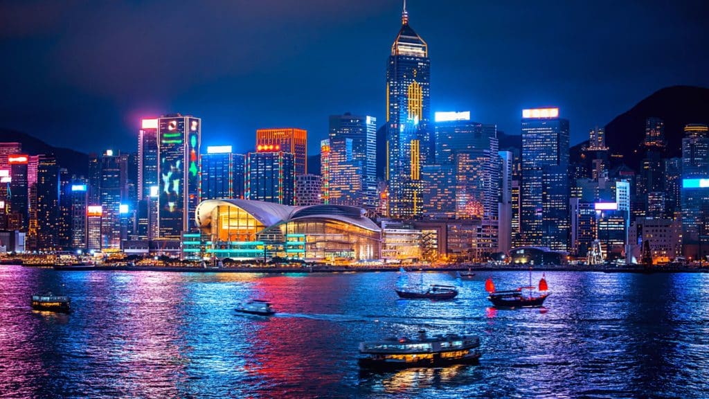 Hong Kong offre 500 000 billets d&rsquo;avion pour relancer le tourisme