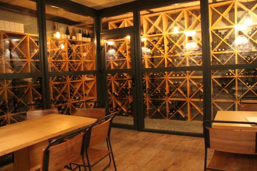 228 Litres le premier bar à vin connecté de Paris