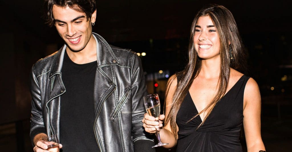 Massimo Et Laura En Couple Dans La Vrai Vie On a trouvé l'expérience sur-mesure pour trouver l'amour à Paris à la