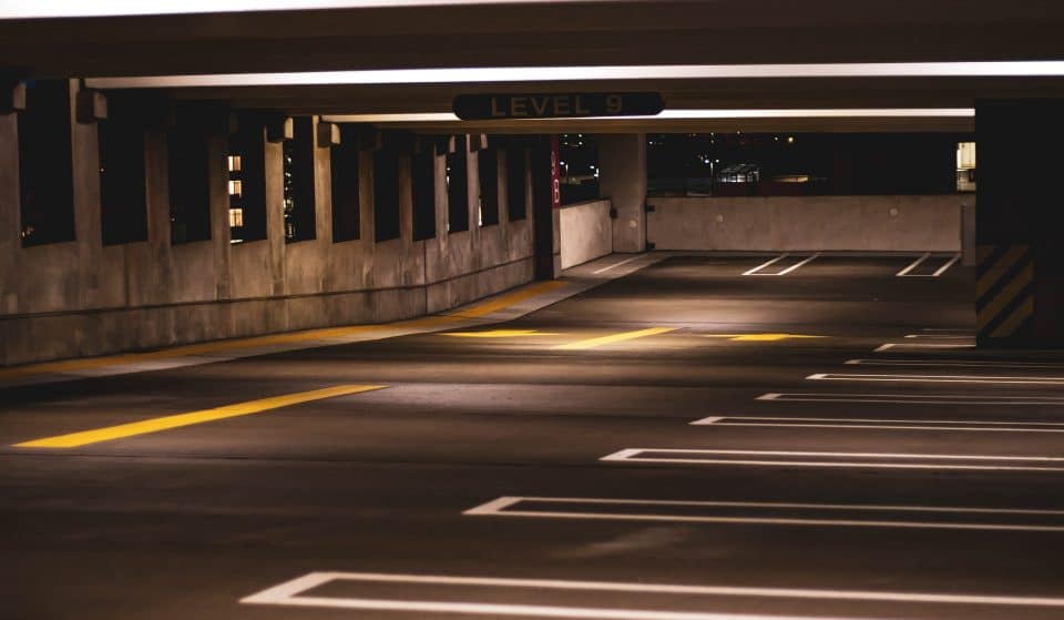 Paris : Un automobiliste reçoit un ticket de parking de 170 000€ pour 4 heures de stationnement !