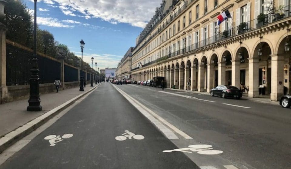 Paris : Anne Hidalgo annonce la fermeture de la rue de Rivoli aux voitures, c&rsquo;est officiel !
